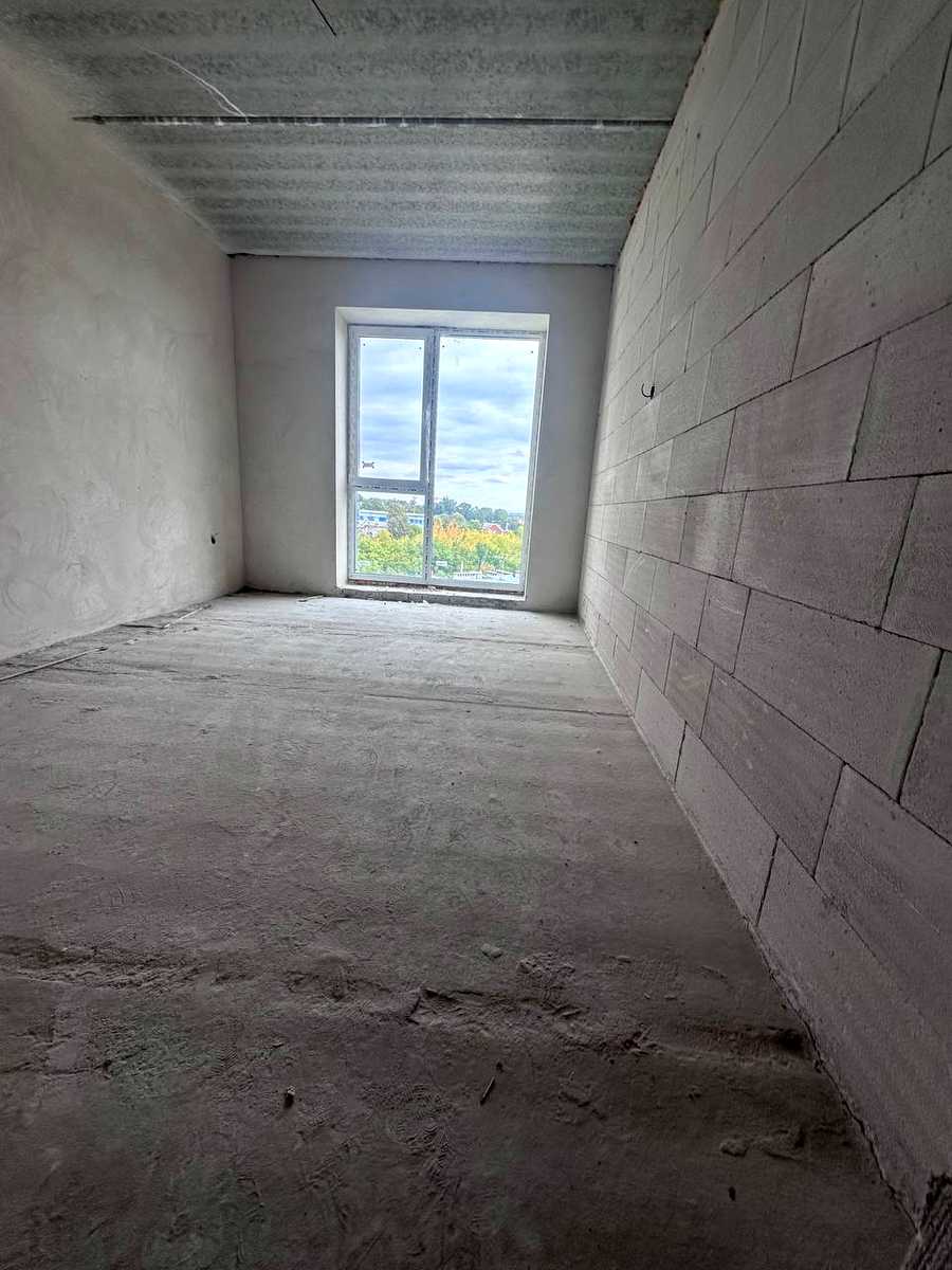 1877312611663045