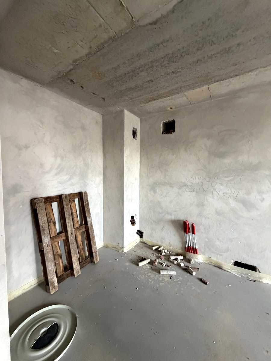 1877313720306155