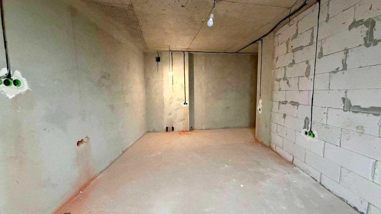 1877320588739845