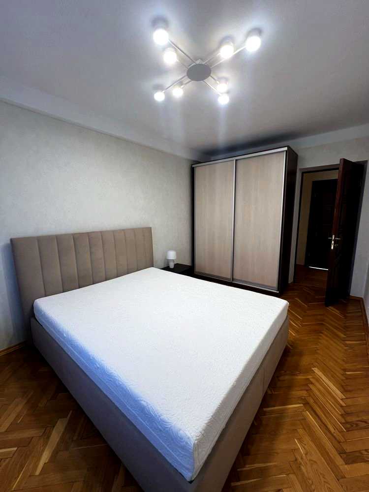 1877331028338546