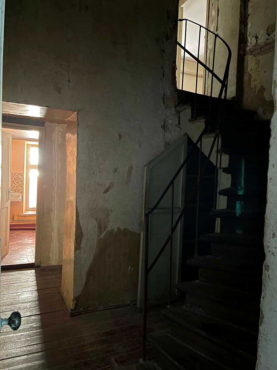 1877334719560326