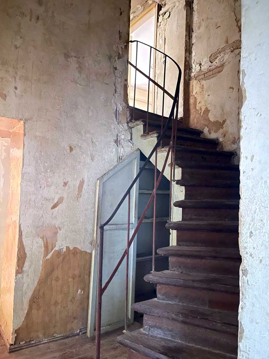 1877334719571335