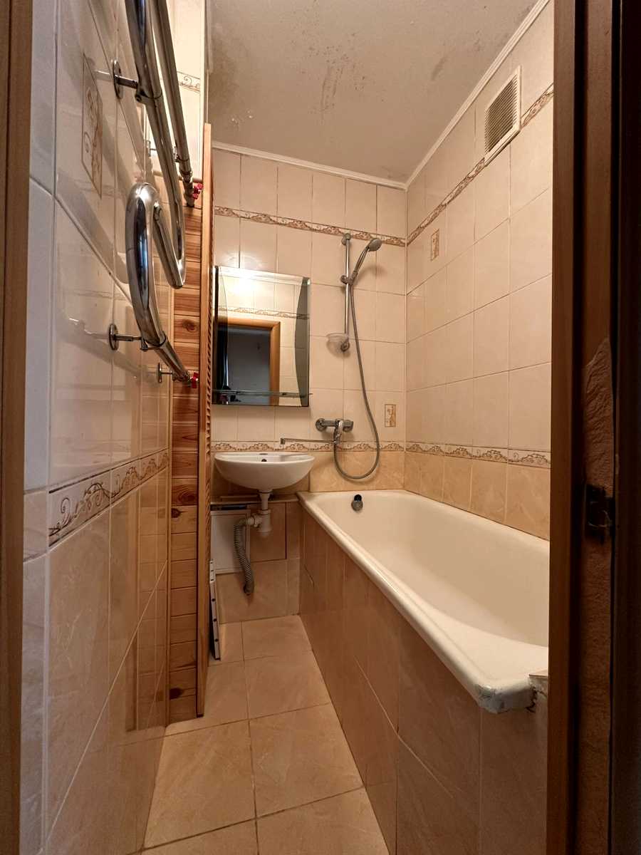 1877369656732401