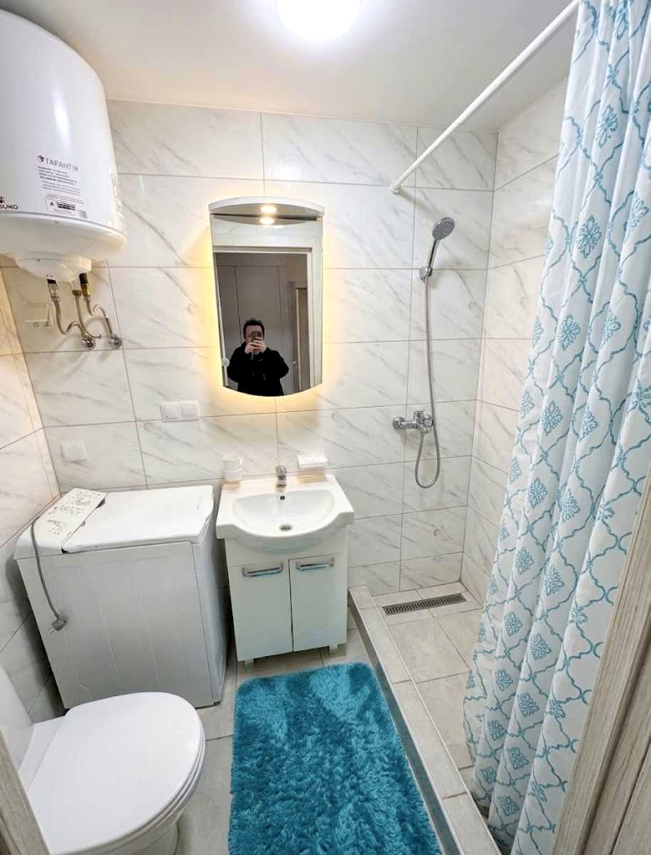 1877373407169776