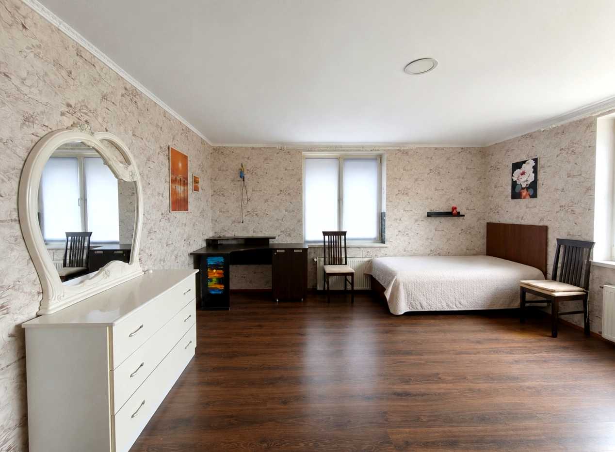 1877377538586253