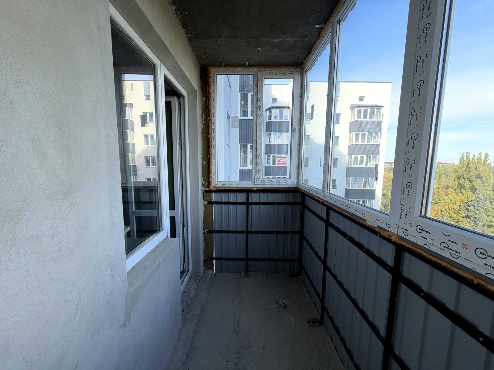 1877379868302021