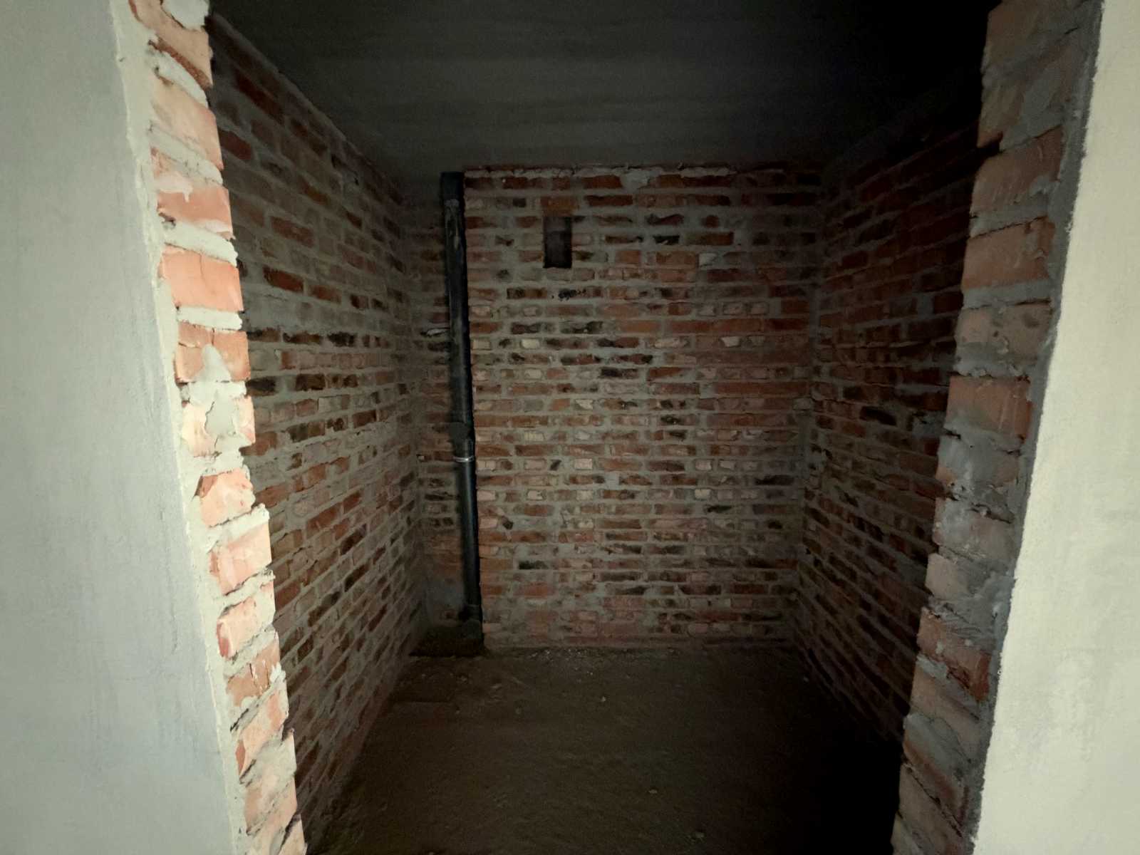 1877379872208082