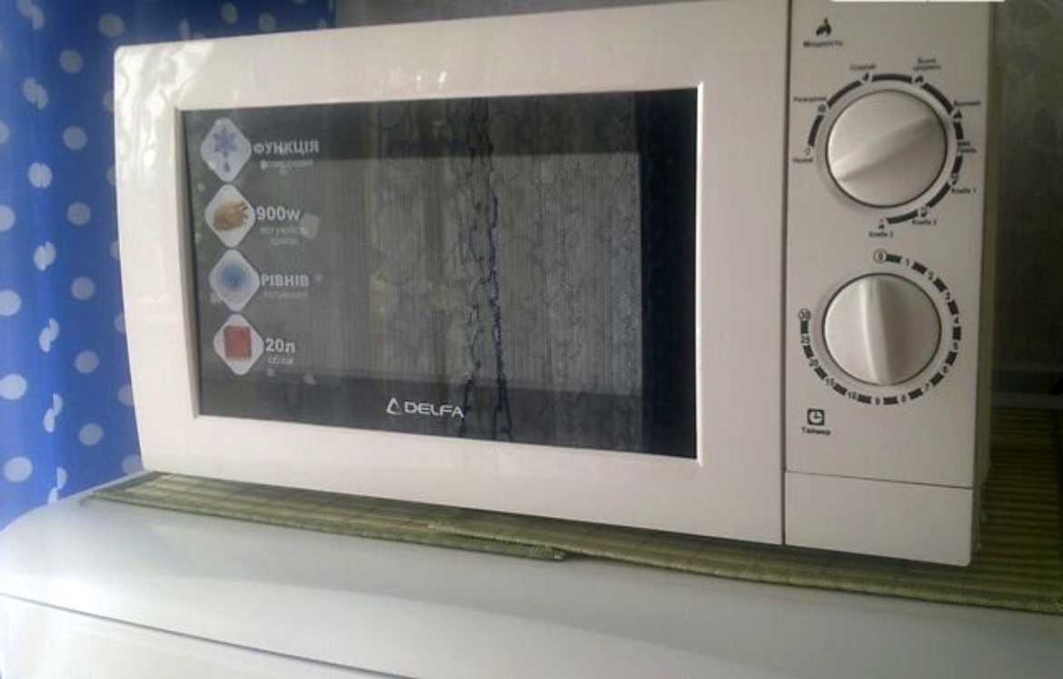 1877381143051585
