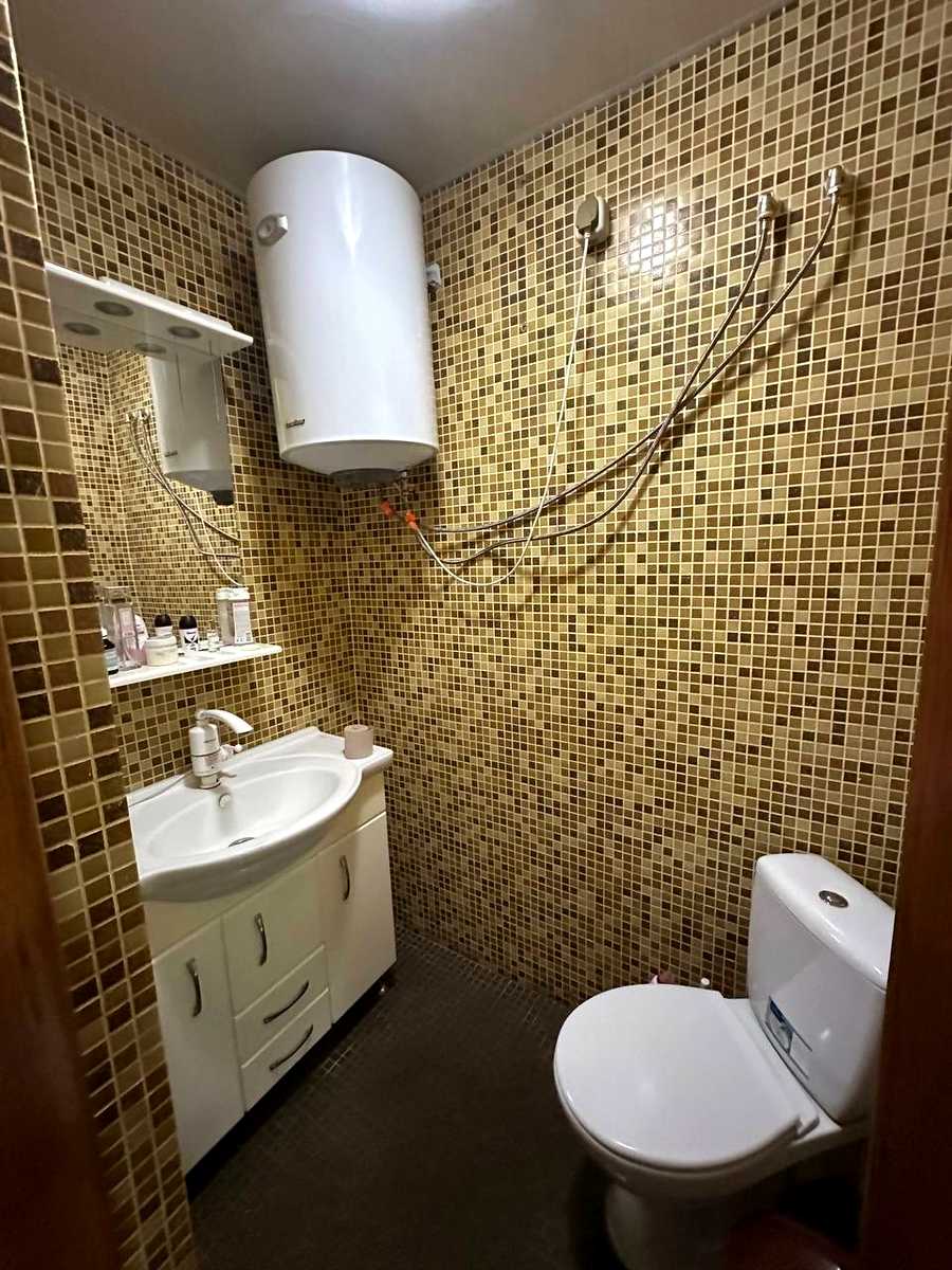 1877383386832495