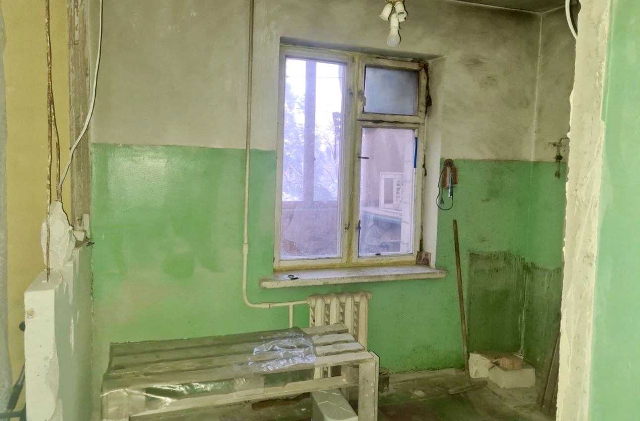 1877387301116416