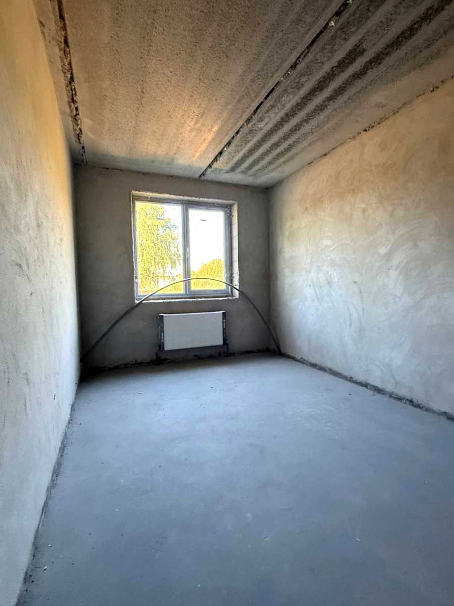 1877387780303048