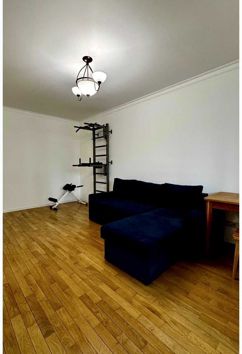 1877389303476560