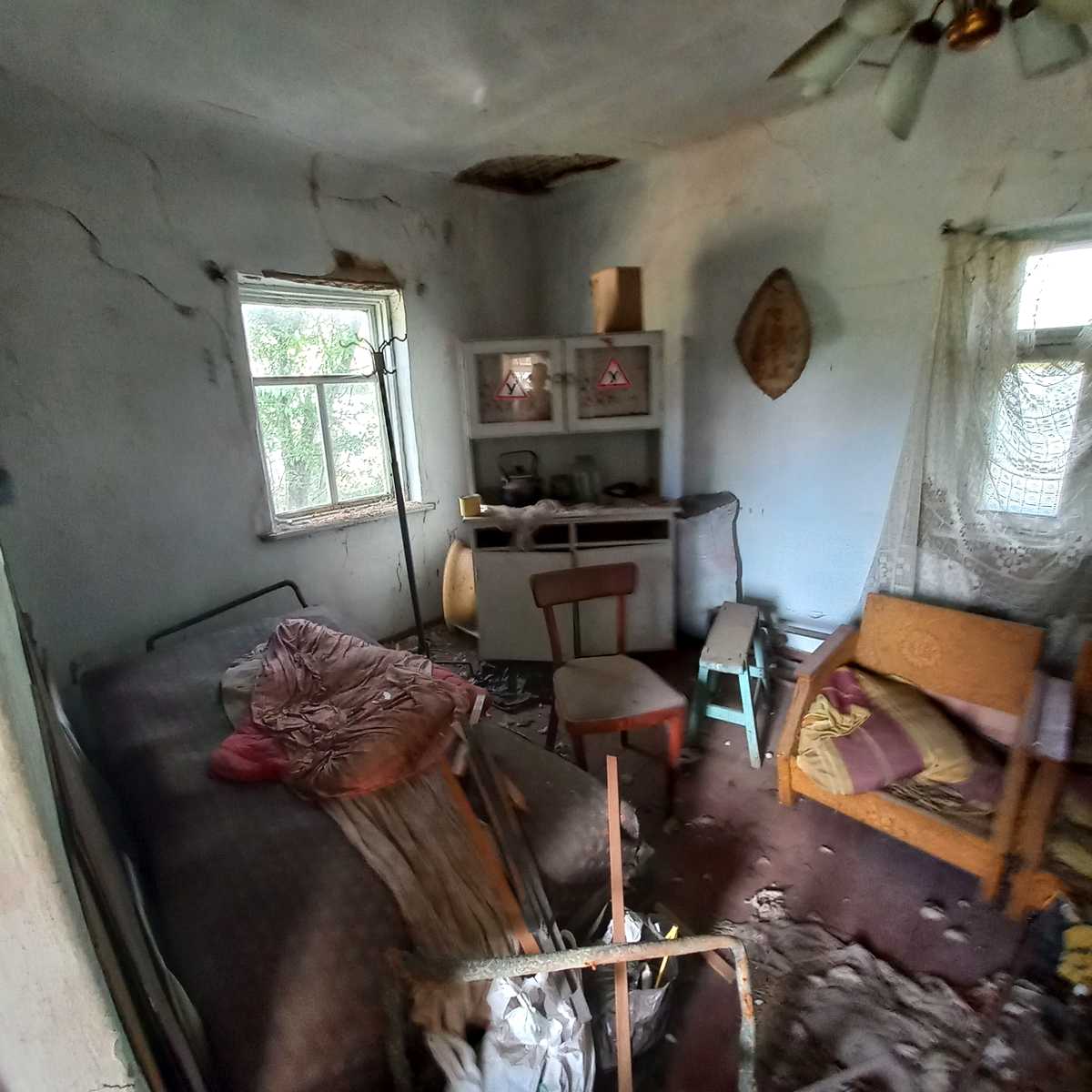 1877390955759722