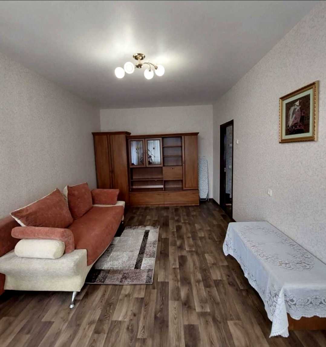 1877392137262928