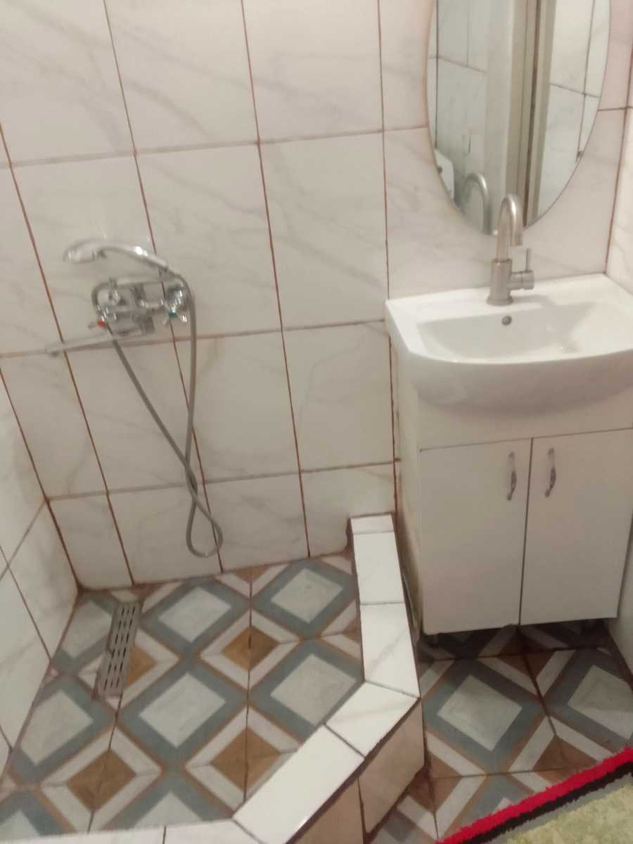 1877395372298178