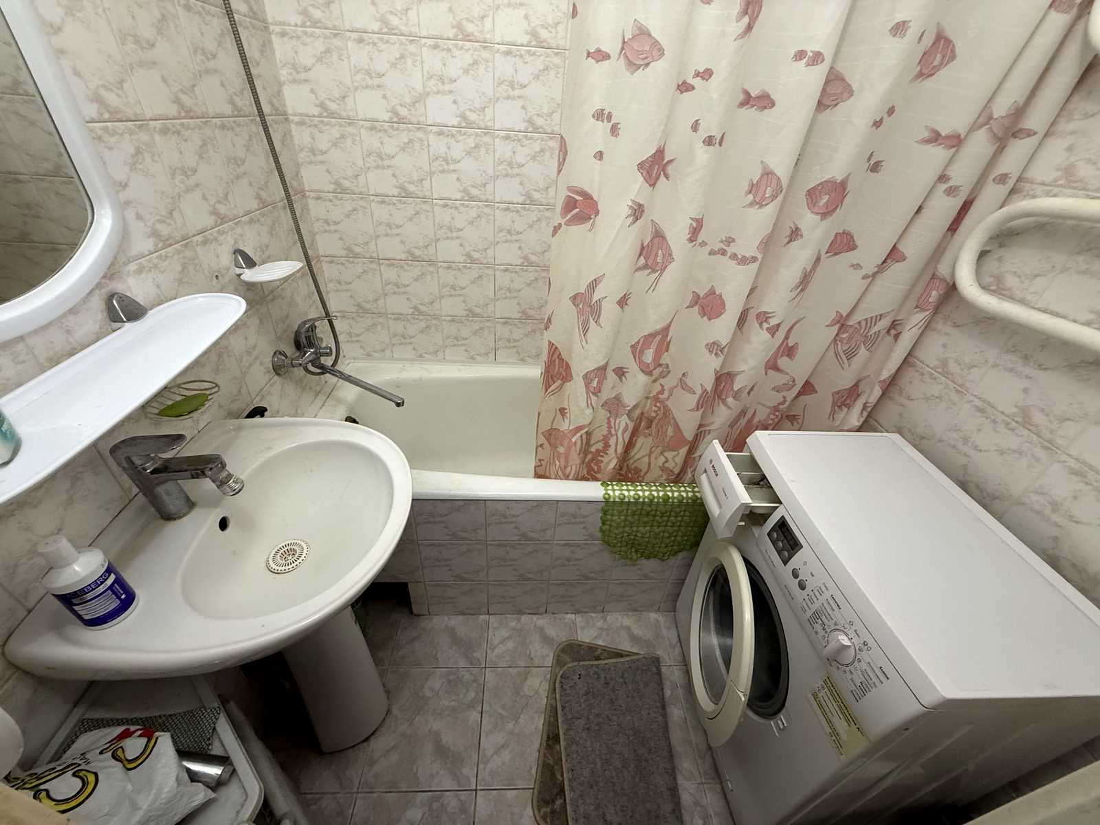 1877399446206648