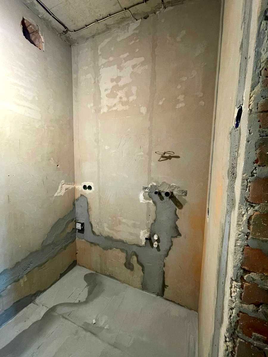 1877400618114142
