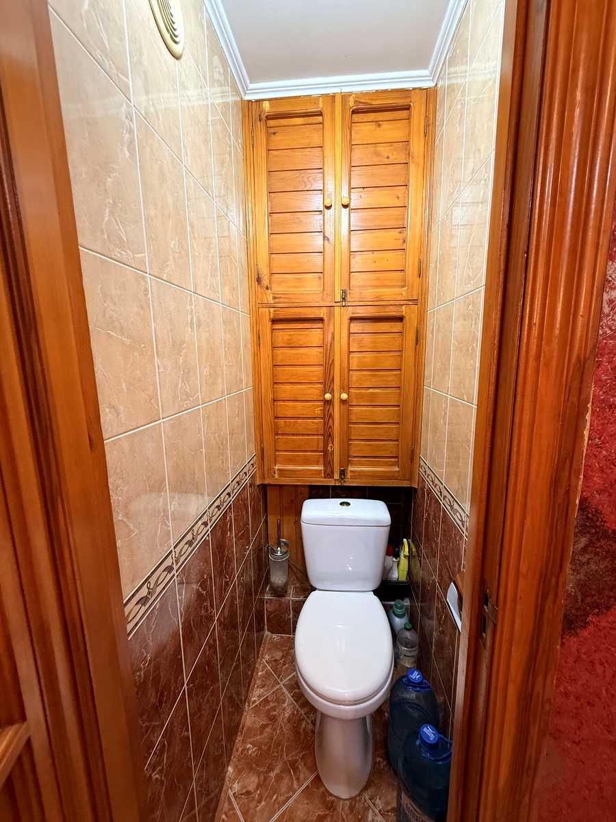 1877401804550932