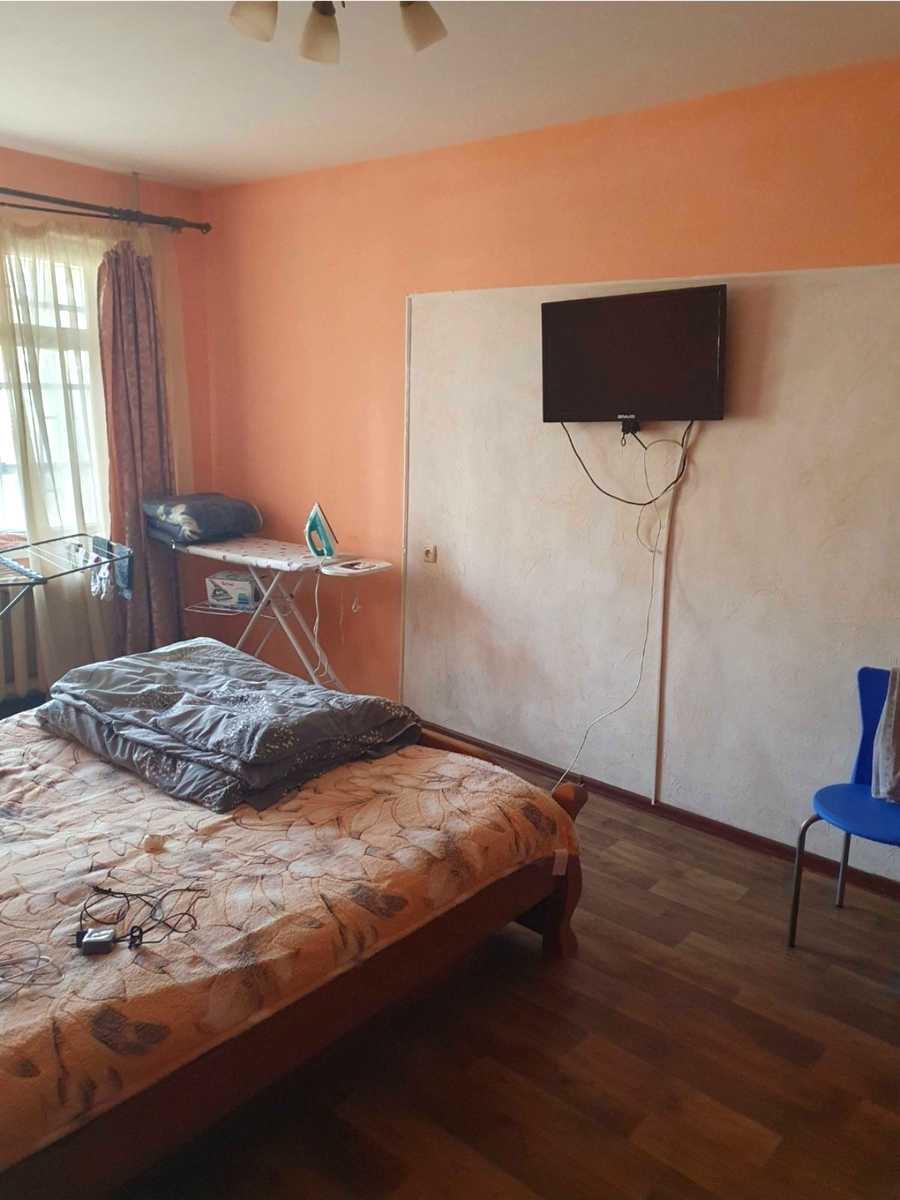 1877402206995611