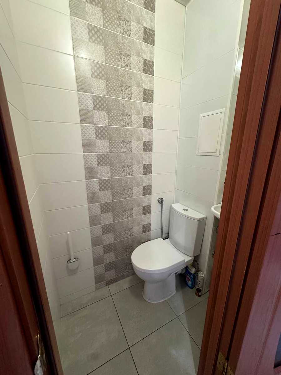 1877405782388049