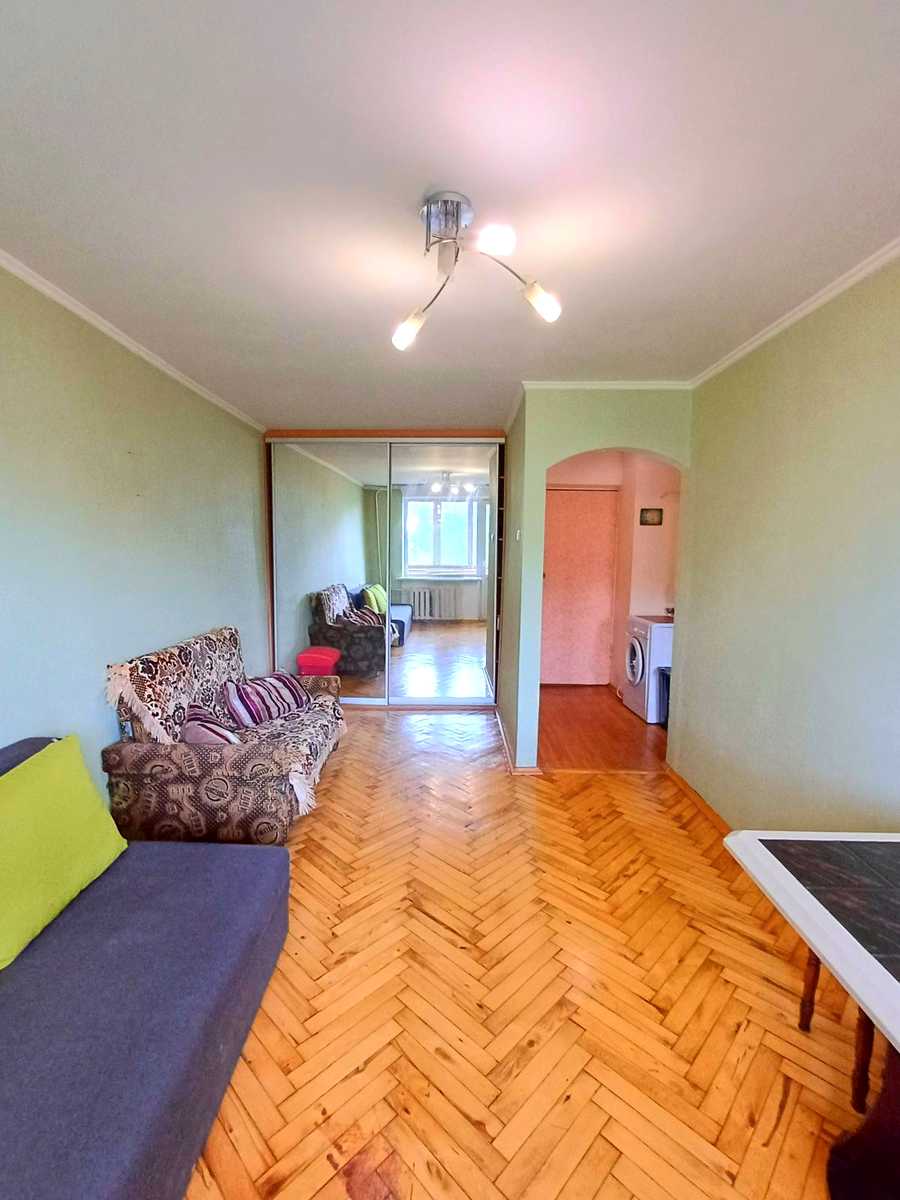 1877455973687229