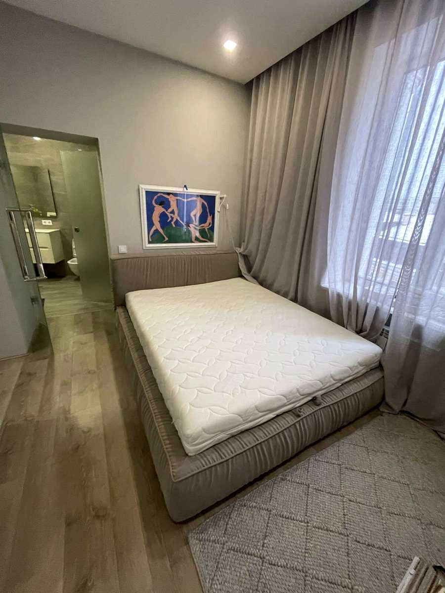 1877459122359050