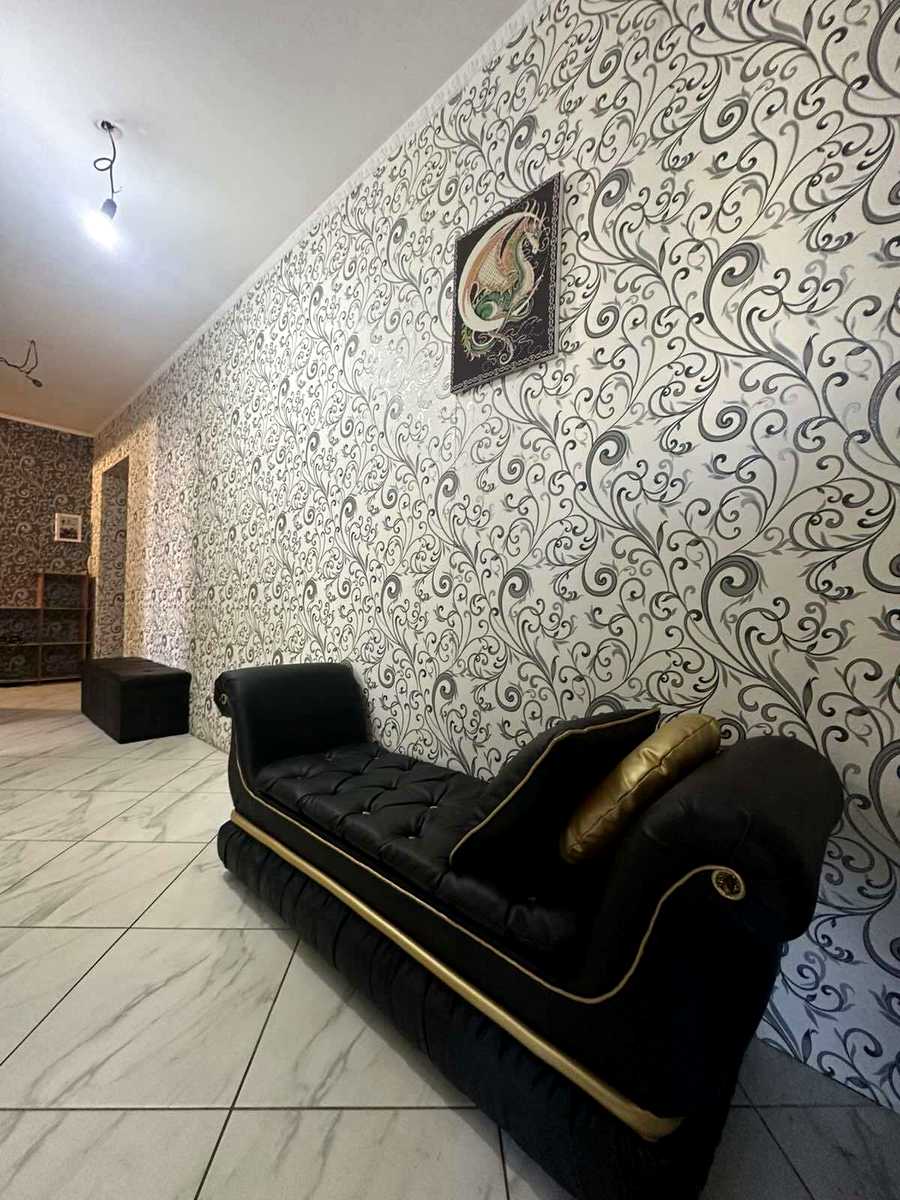 1877461241431250