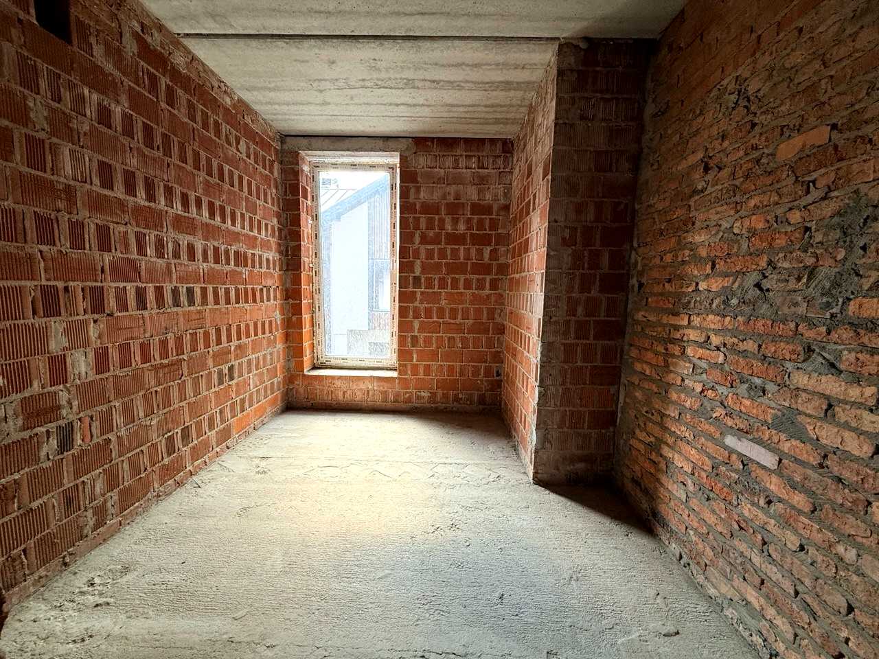 1877462810211682