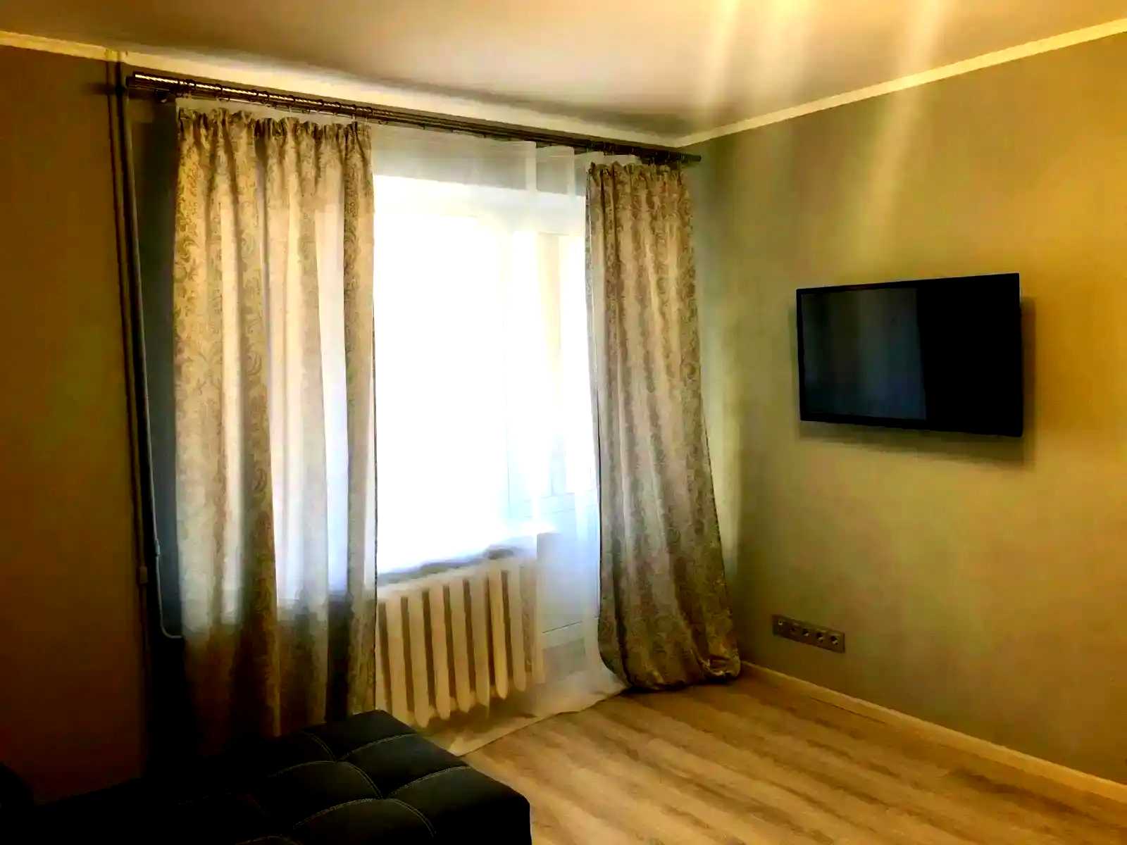 1877468326801623