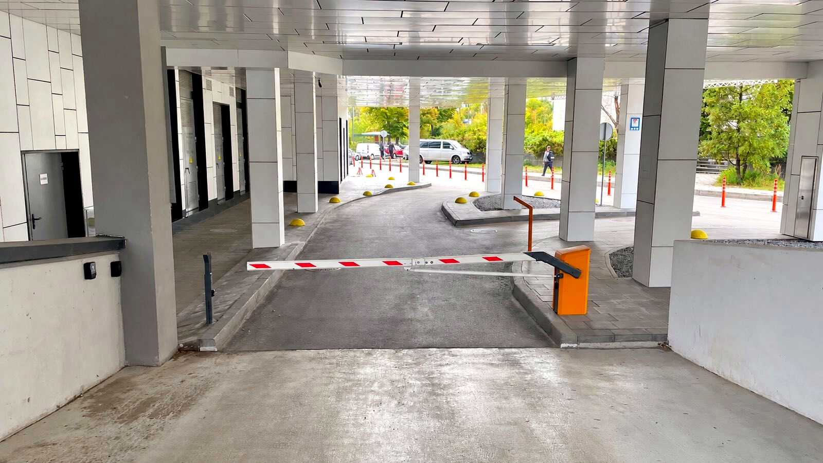1877469643143489