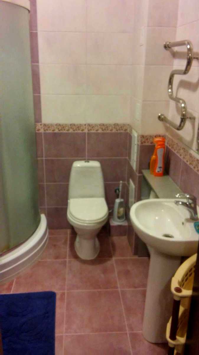 1877470093811678