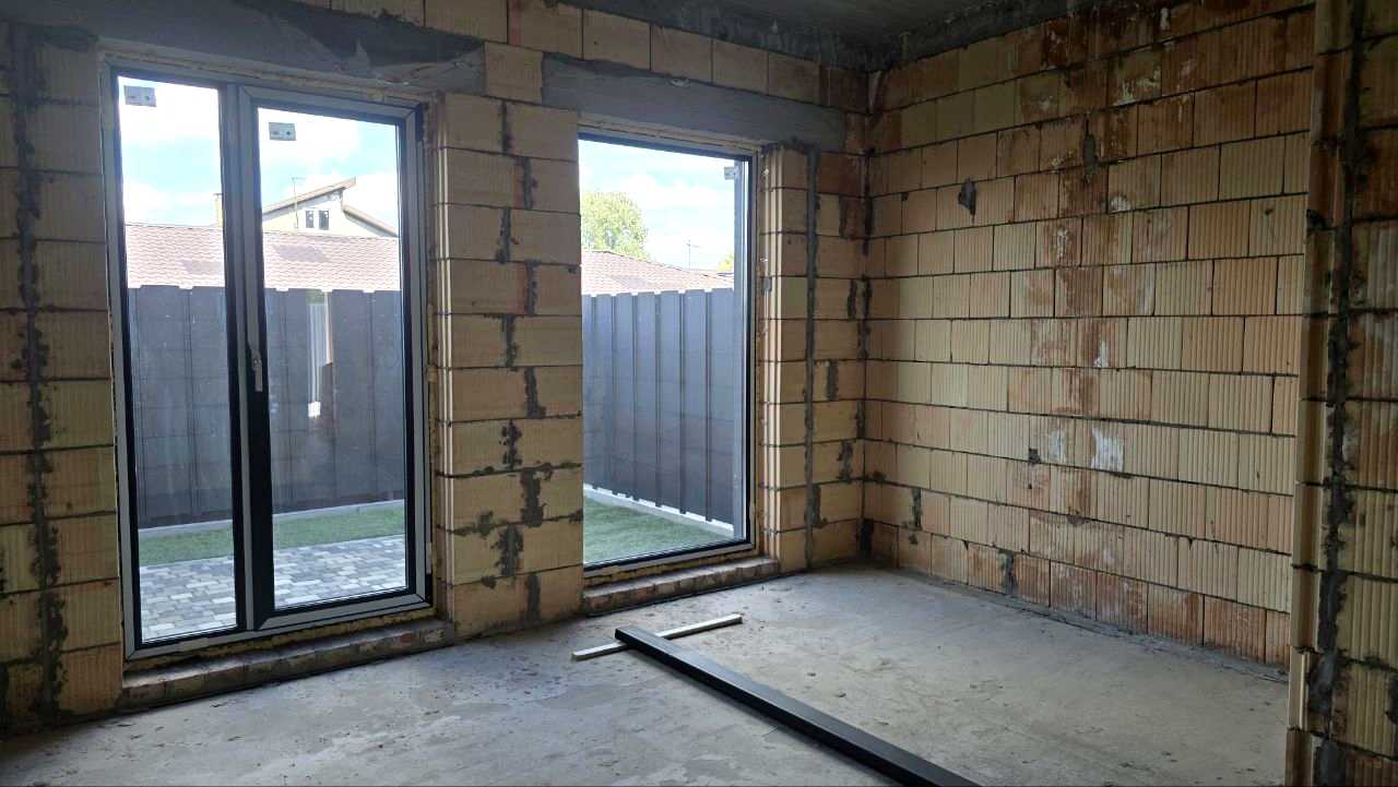 1877470459599867