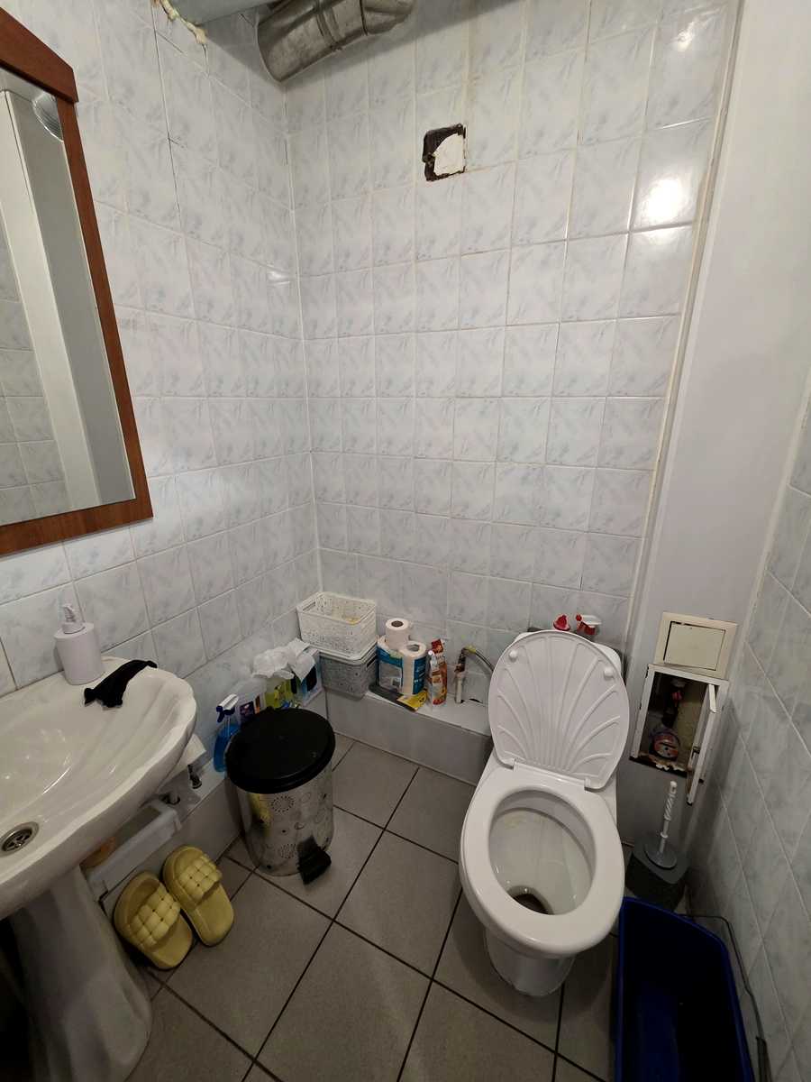 1877477064984178