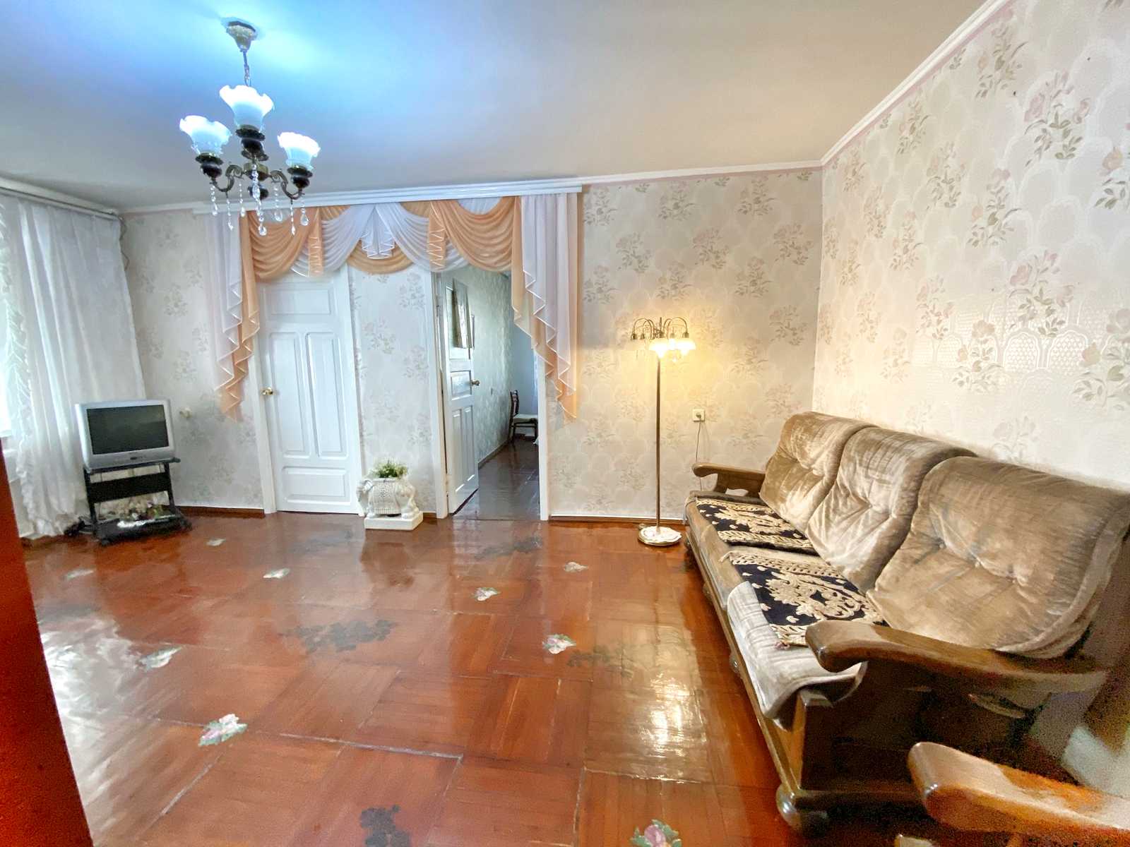 Многокомнатная квартира по адресу ул. Радостная (площадь 63 м²) - фото 8 Многокомнатная квартира по адресу ул. Радостная (площадь 63 м²) - Atlanta.ua - фото 8