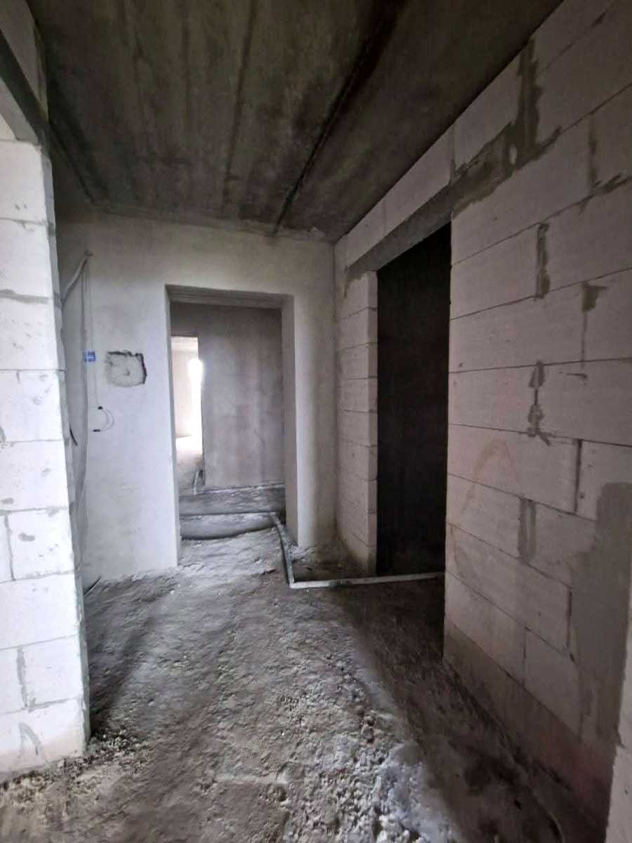 1877481831145885