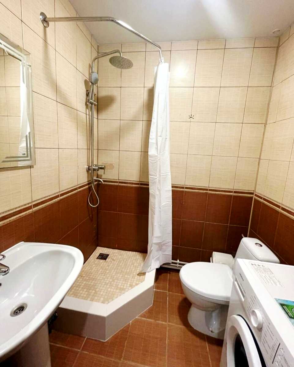1877482419121930