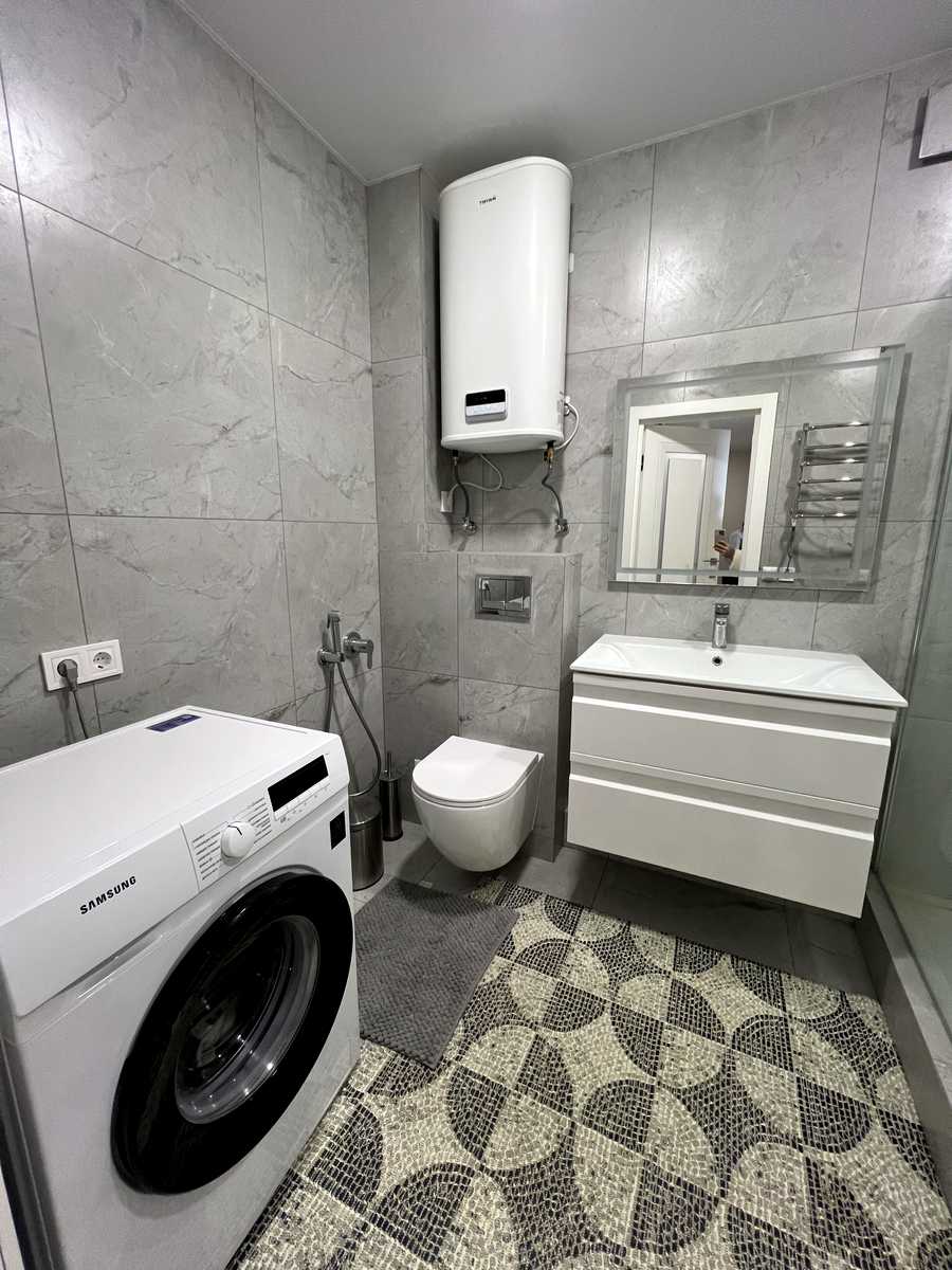 1877483194246956