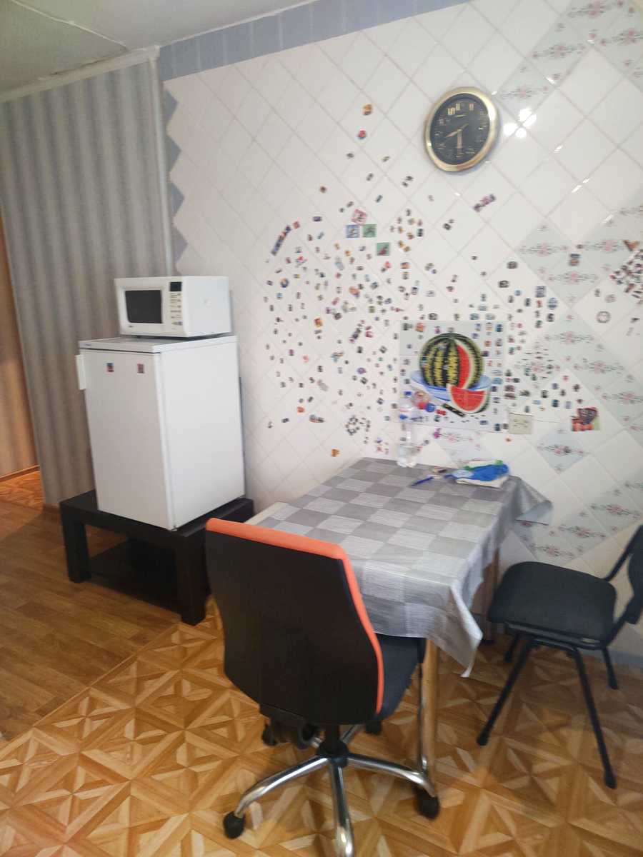 1877485128495440