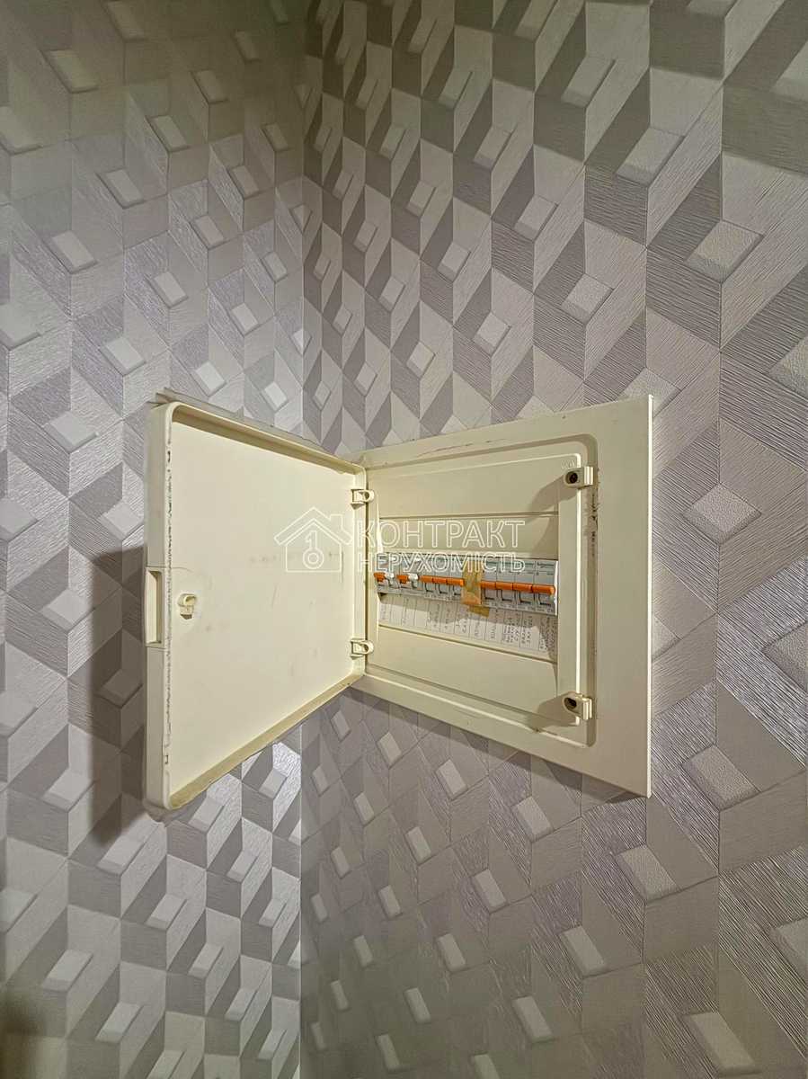 1877485377956472