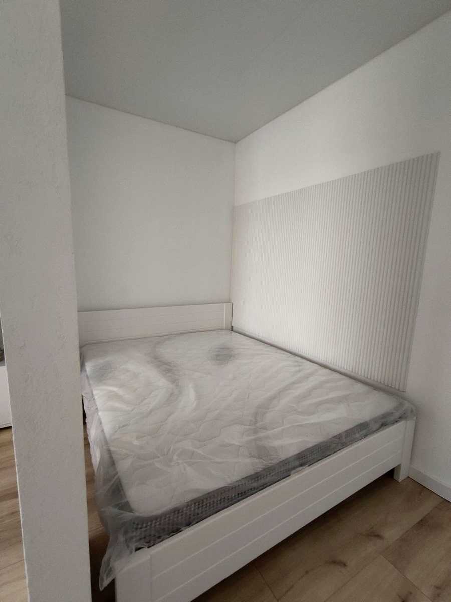1877493972956748
