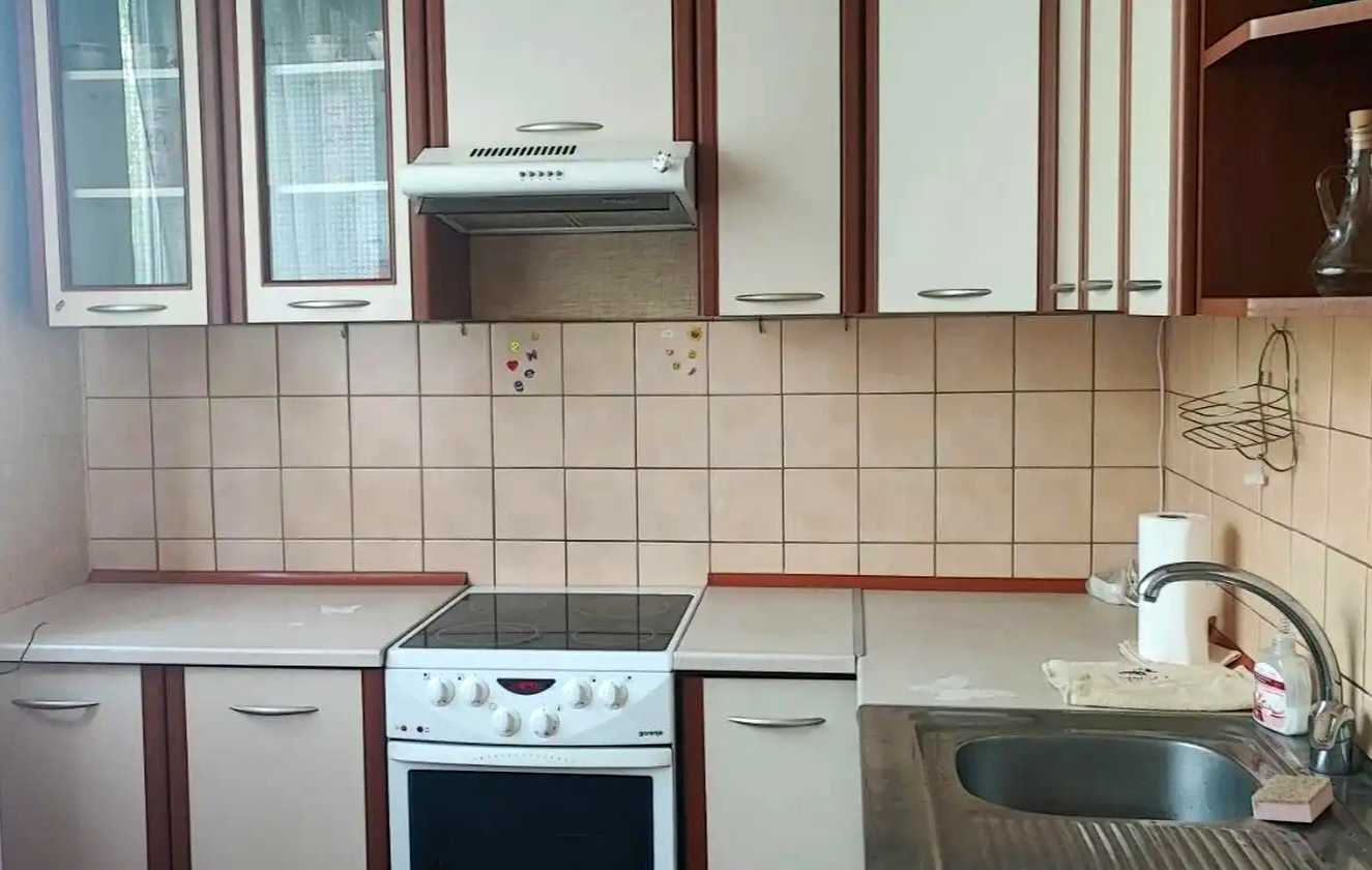 1877497102572660