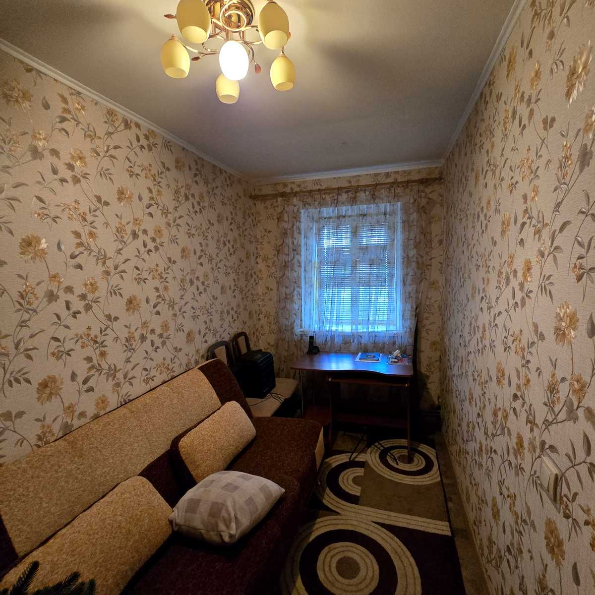 1877502113897975