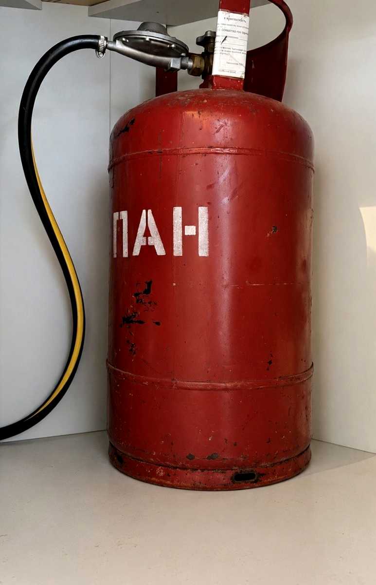 1877502673628773