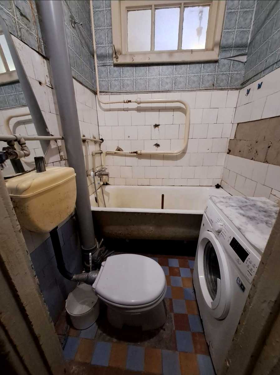 1877510043859770