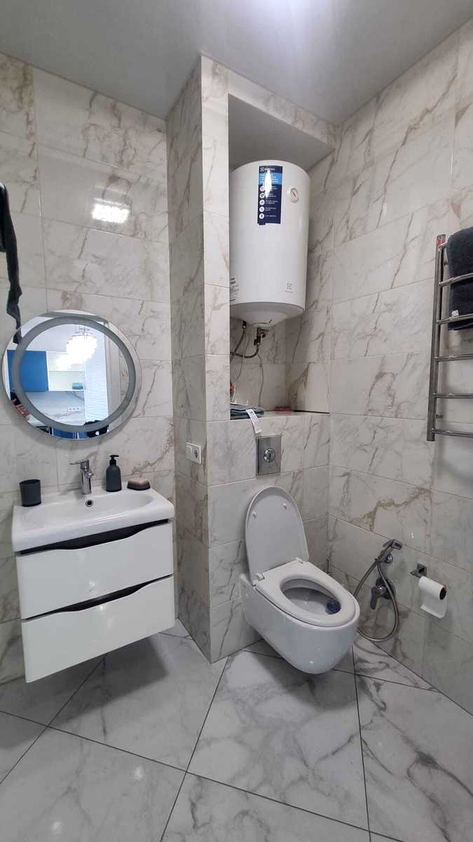 1877510333363144