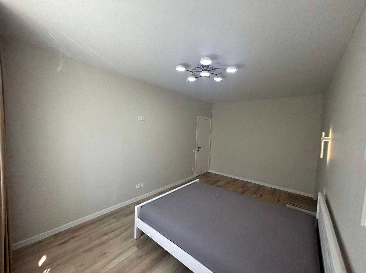 1877512753908181