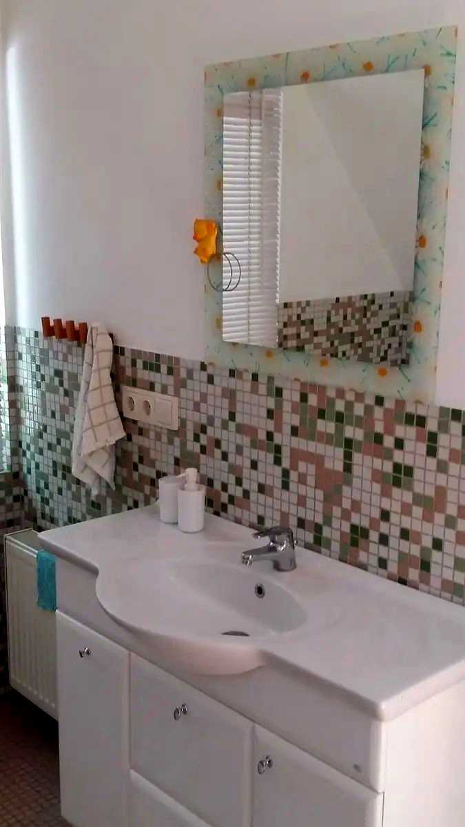 1877547854619750