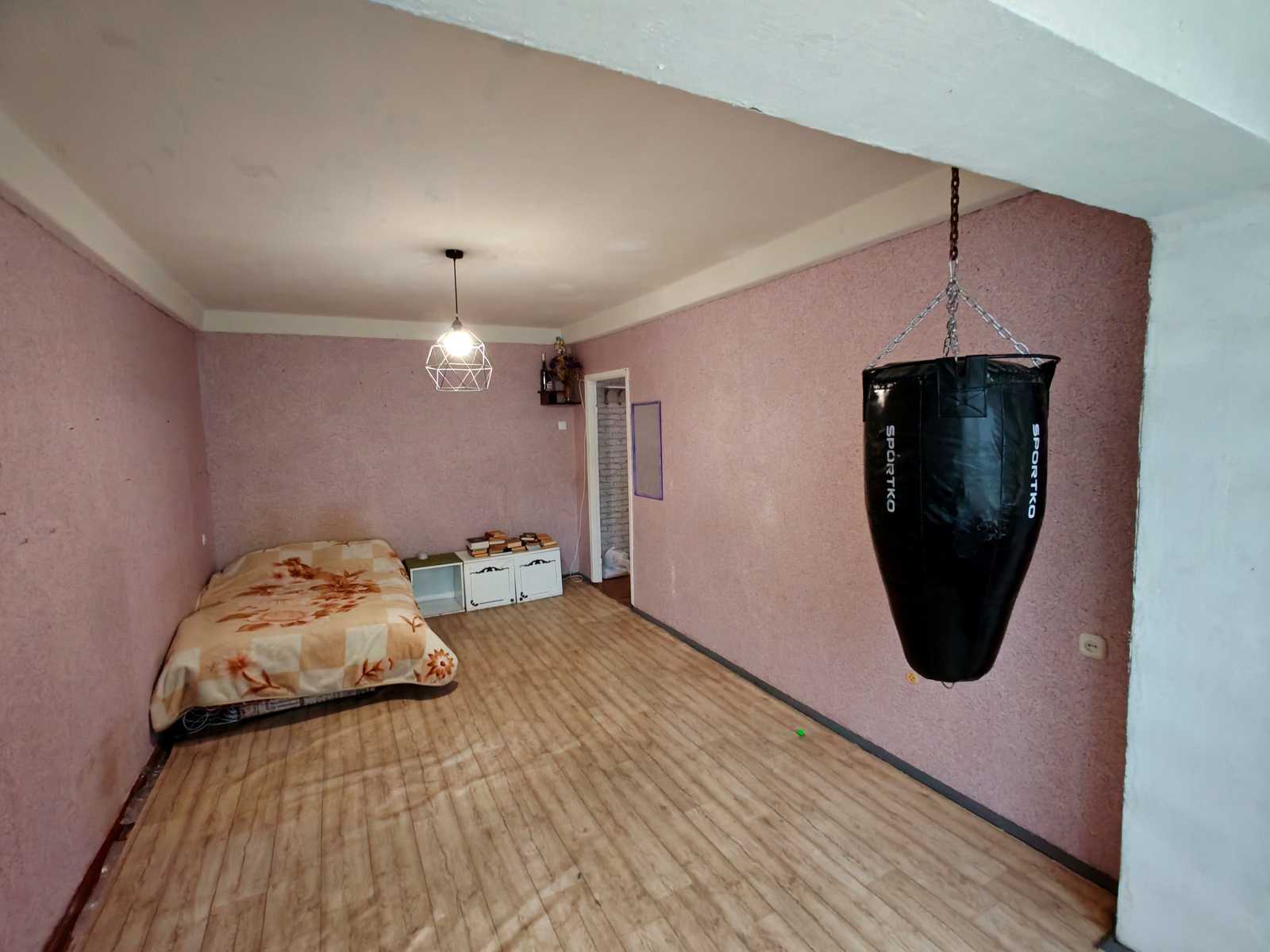 1877555012551905
