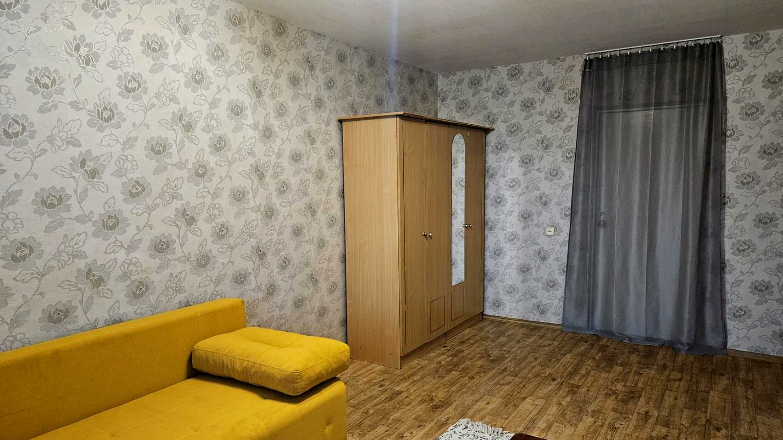 1877557615648652