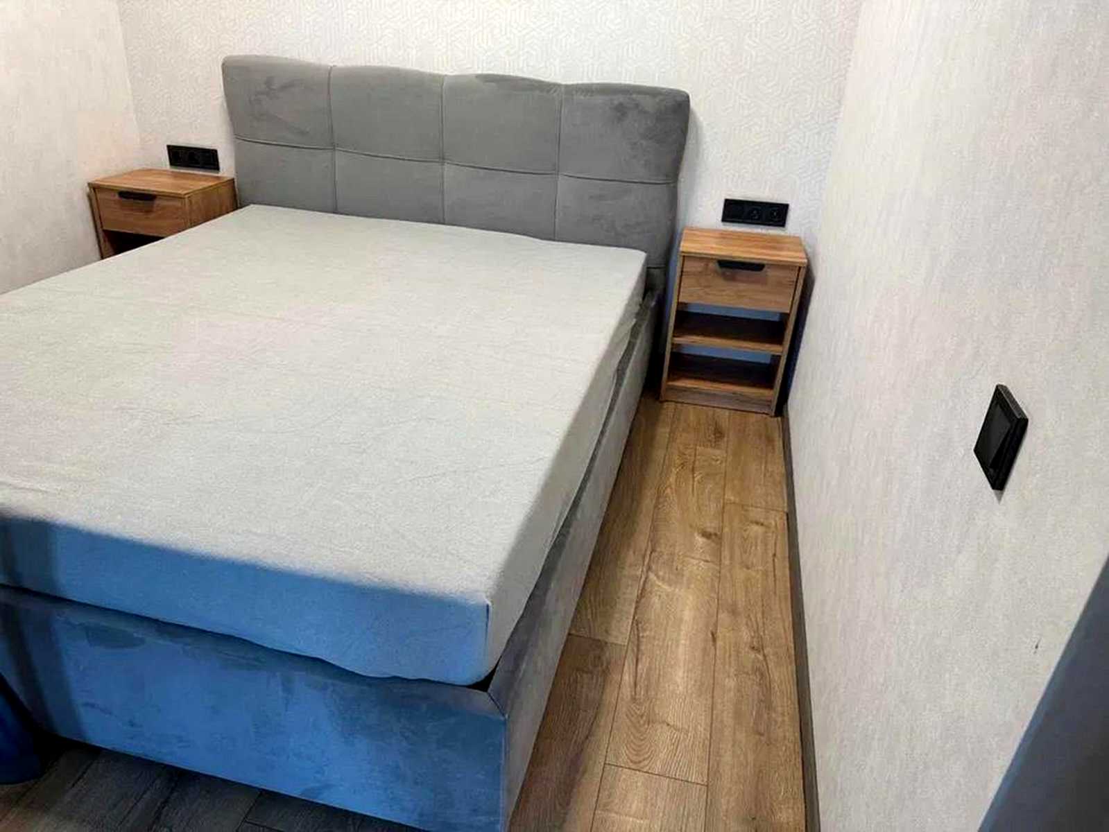 1877557625080483